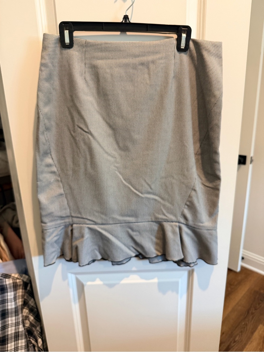 White House Black Market Gray Ruffle Hem Midi Skirt
